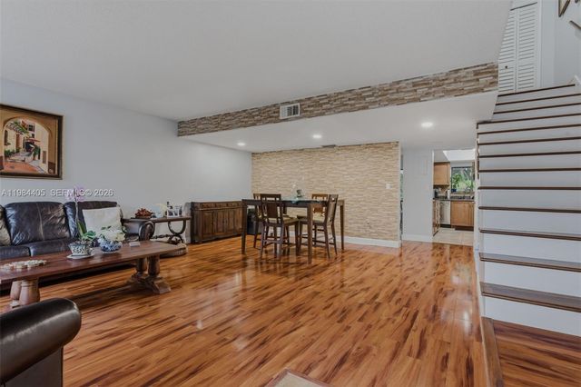 16424 NE 26th Ave 4, North Miami Beach, FL 33160