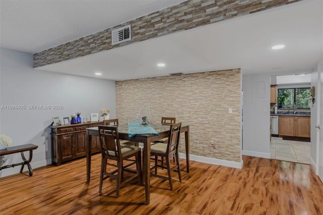 16424 NE 26th Ave 4, North Miami Beach, FL 33160