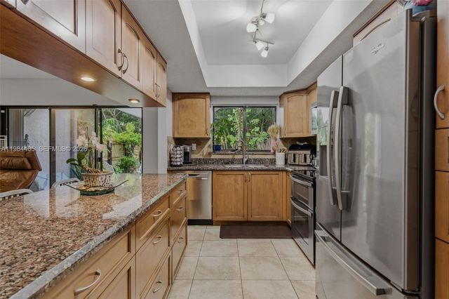 16424 NE 26th Ave 4, North Miami Beach, FL 33160