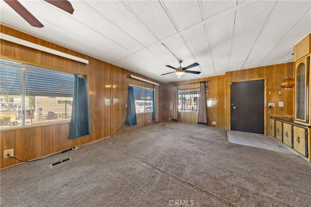 1895 W Devonshire 101, Hemet, CA 92545