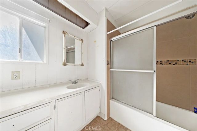 1895 W Devonshire 101, Hemet, CA 92545