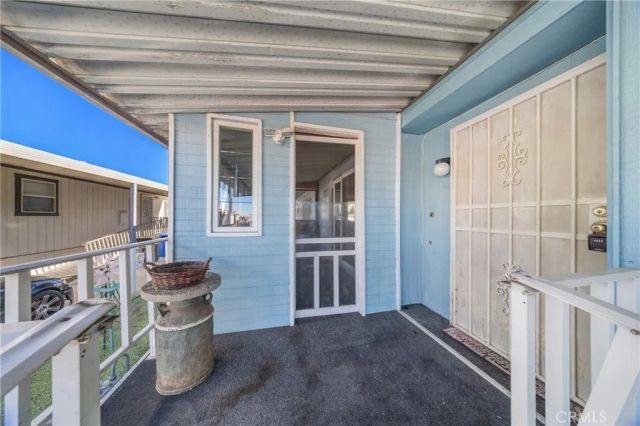1895 W Devonshire 101, Hemet, CA 92545