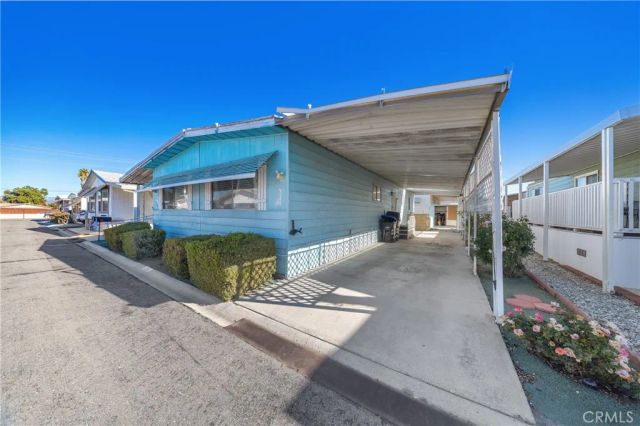 1895 W Devonshire 101, Hemet, CA 92545