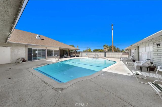 1895 W Devonshire 101, Hemet, CA 92545
