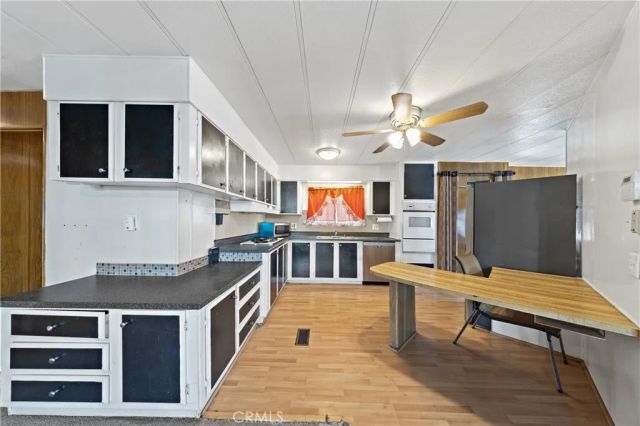 1895 W Devonshire 101, Hemet, CA 92545