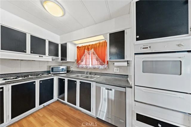 1895 W Devonshire 101, Hemet, CA 92545