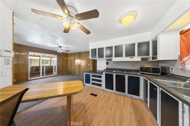 1895 W Devonshire 101, Hemet, CA 92545
