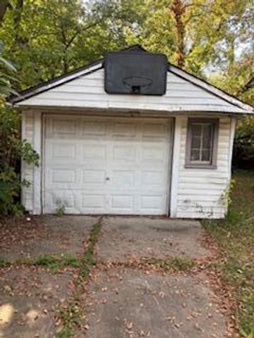 7461 Dolphin, Redford, MI 48239