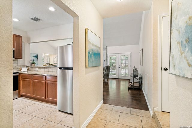 14414 Ledgewood St, San Antonio, TX 78233
