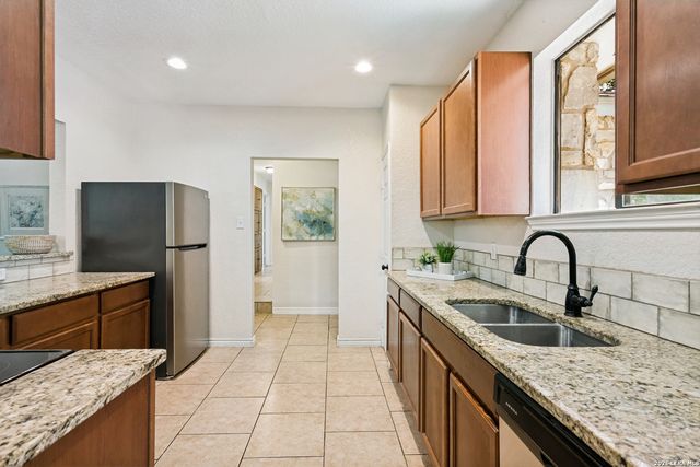 14414 Ledgewood St, San Antonio, TX 78233