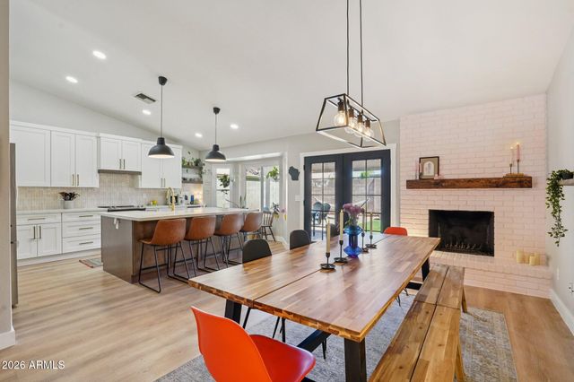 1131 N PEBBLE BEACH Drive, Gilbert, AZ 85234