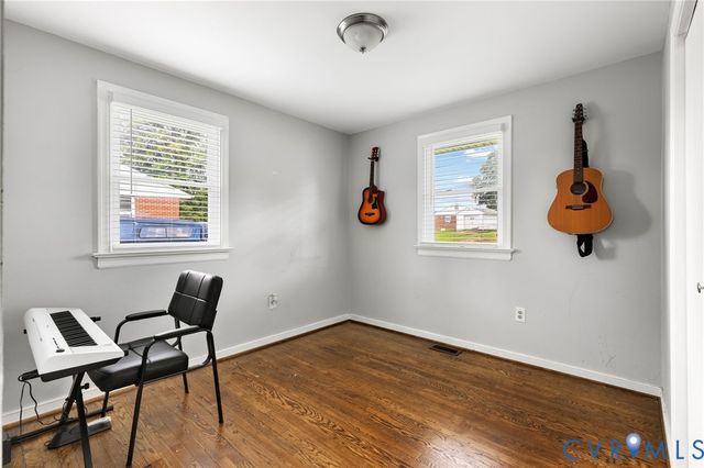 9812 Ashwood Rd, North Chesterfield, VA 23237