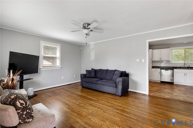 9812 Ashwood Rd, North Chesterfield, VA 23237