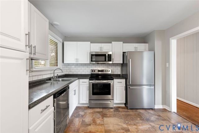 9812 Ashwood Rd, North Chesterfield, VA 23237