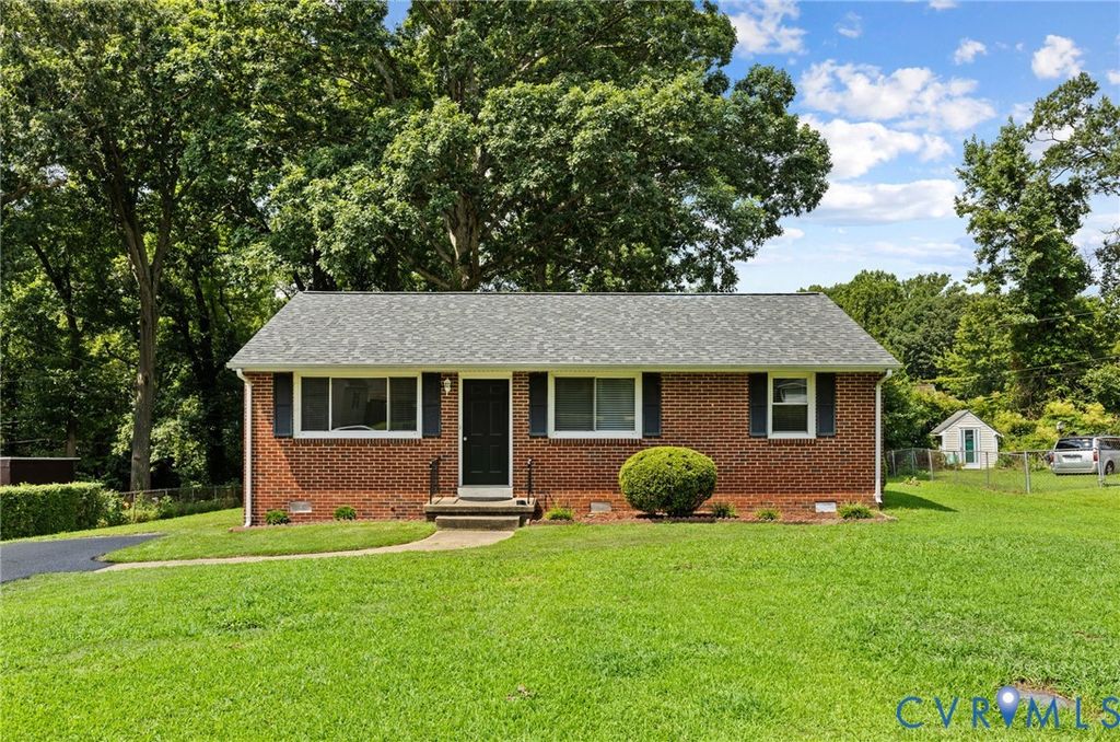 9812 Ashwood Rd, North Chesterfield, VA 23237