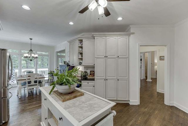 9315 Spinnaker Lane, Gainesville, GA 30506