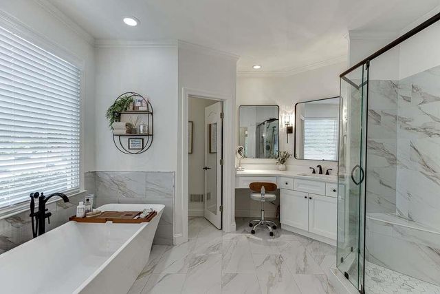 9315 Spinnaker Lane, Gainesville, GA 30506