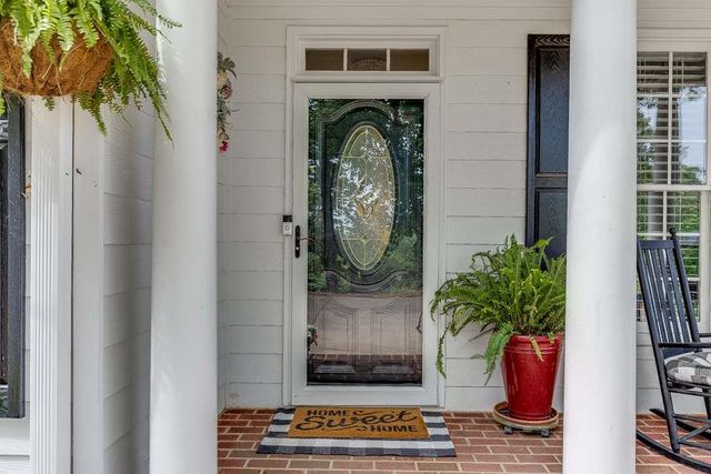 9315 Spinnaker Lane, Gainesville, GA 30506