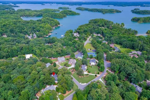 9315 Spinnaker Lane, Gainesville, GA 30506