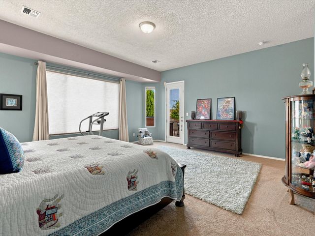 40 Vista Hermosa Place NE, Rio Rancho, NM 87124