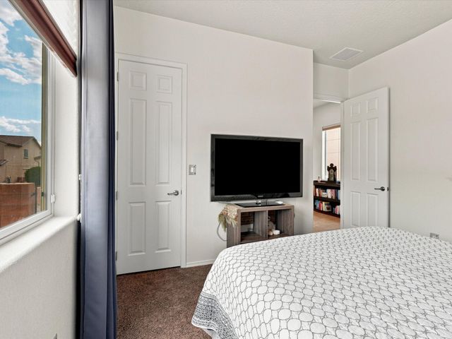 40 Vista Hermosa Place NE, Rio Rancho, NM 87124