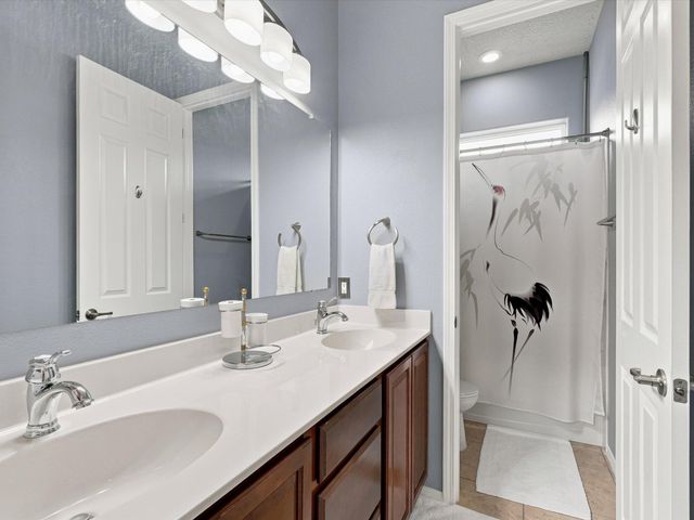 40 Vista Hermosa Place NE, Rio Rancho, NM 87124