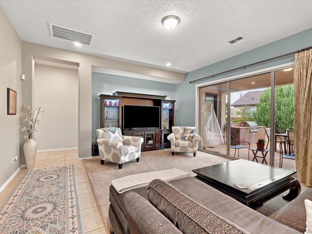 40 Vista Hermosa Place NE, Rio Rancho, NM 87124