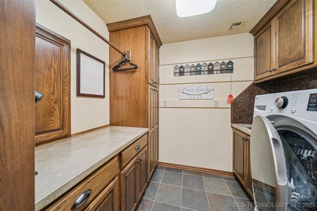 437367 E 320 Road, Big Cabin, OK 74332