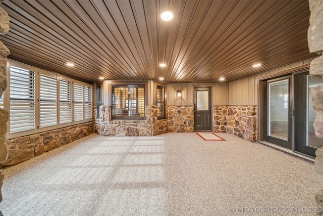 437367 E 320 Road, Big Cabin, OK 74332