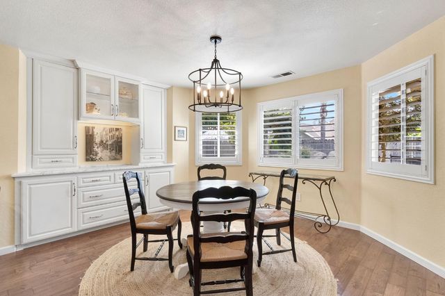 1367 E Decatur Avenue, Fresno, CA 93720