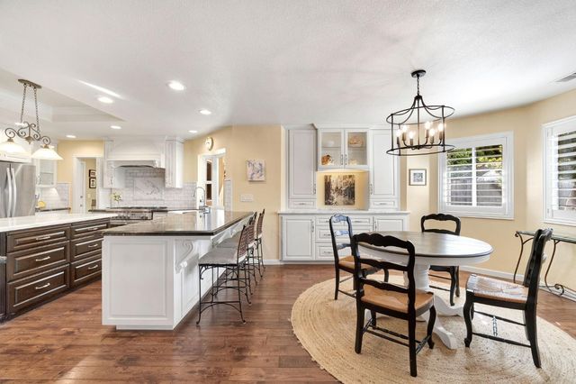 1367 E Decatur Avenue, Fresno, CA 93720