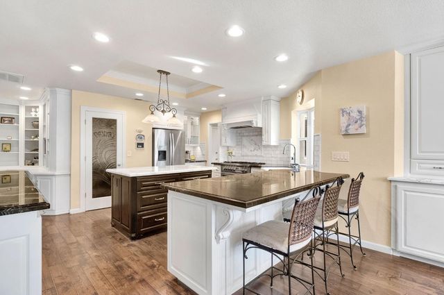 1367 E Decatur Avenue, Fresno, CA 93720