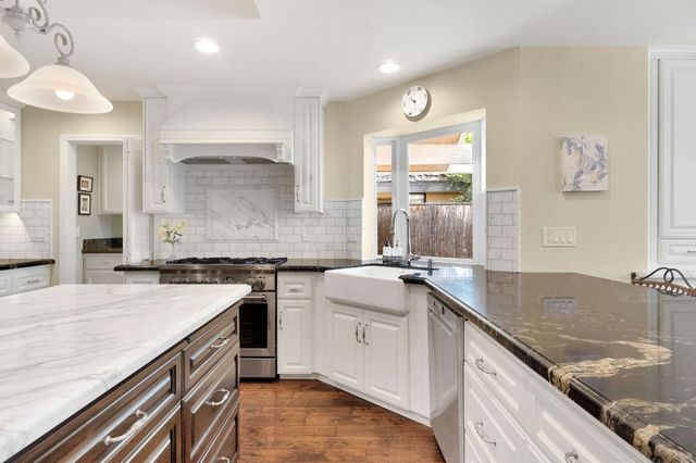 1367 E Decatur Avenue, Fresno, CA 93720