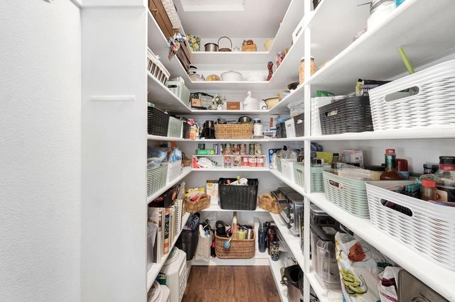 1367 E Decatur Avenue, Fresno, CA 93720