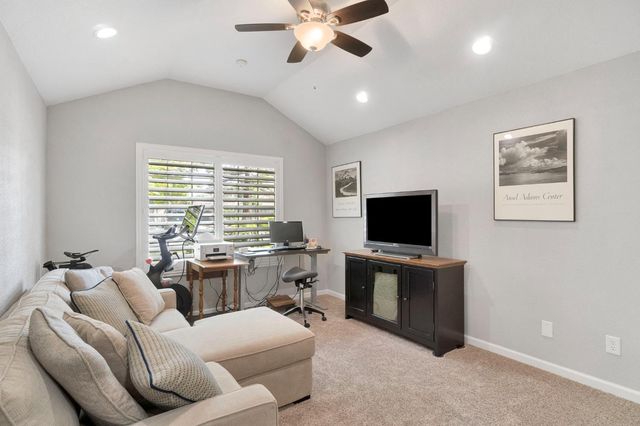 1367 E Decatur Avenue, Fresno, CA 93720