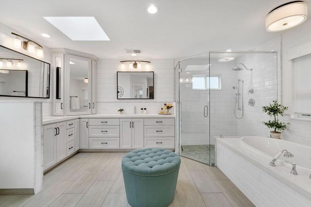 1367 E Decatur Avenue, Fresno, CA 93720