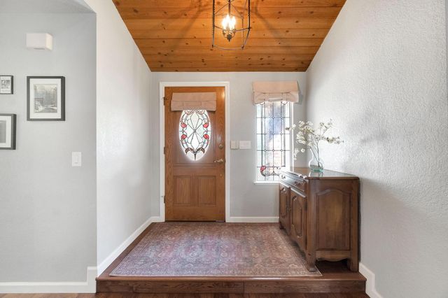 1367 E Decatur Avenue, Fresno, CA 93720