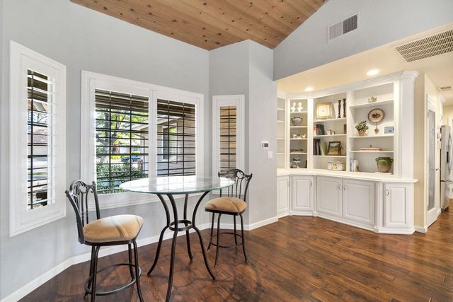 1367 E Decatur Avenue, Fresno, CA 93720