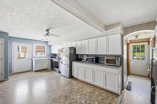 3508 N MAIN ST, Toms Brook, VA 22660