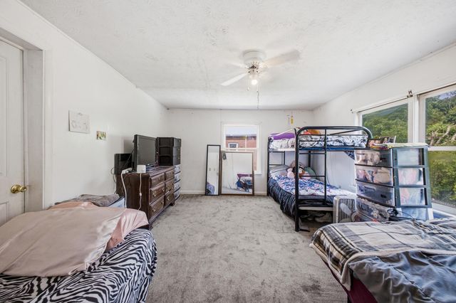 3508 N MAIN ST, Toms Brook, VA 22660