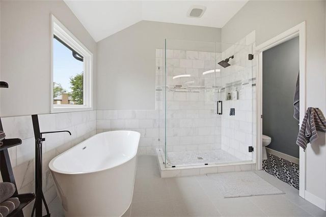 13975 W 148 Street, Olathe, KS 66062