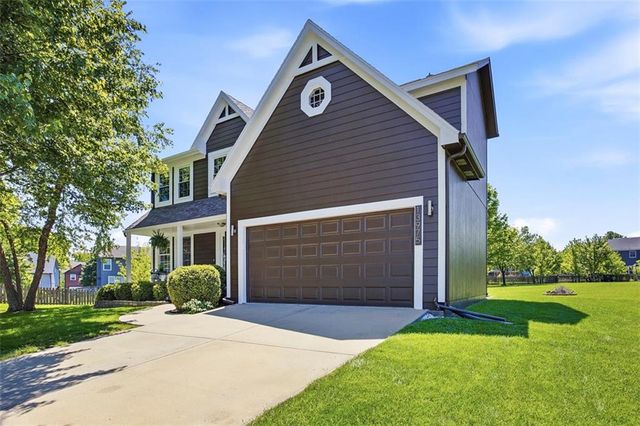 13975 W 148 Street, Olathe, KS 66062