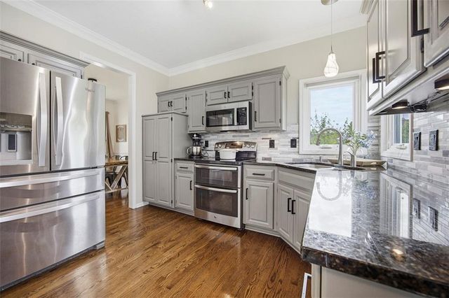 13975 W 148 Street, Olathe, KS 66062