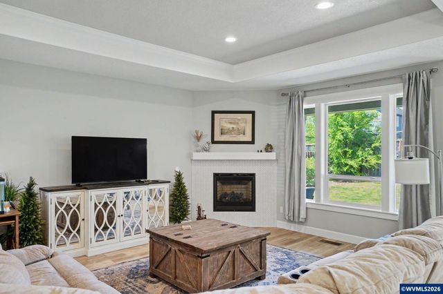 525 NE Aspen St, Sublimity, OR 97385