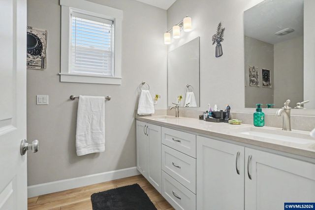 525 NE Aspen St, Sublimity, OR 97385