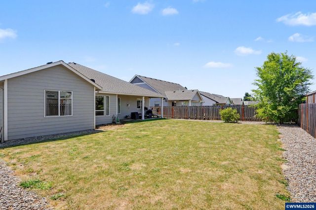 525 NE Aspen St, Sublimity, OR 97385