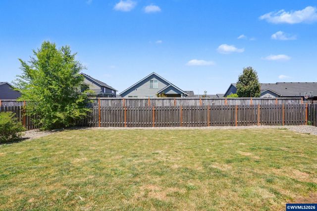 525 NE Aspen St, Sublimity, OR 97385