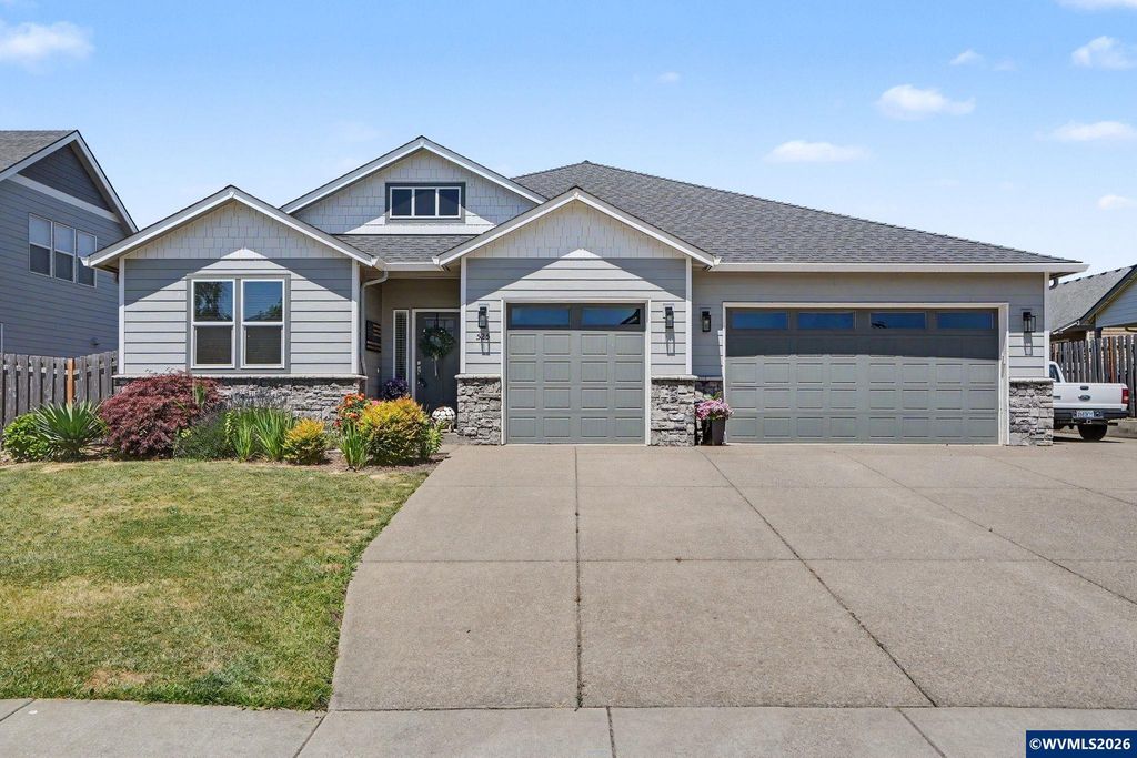 525 NE Aspen St, Sublimity, OR 97385