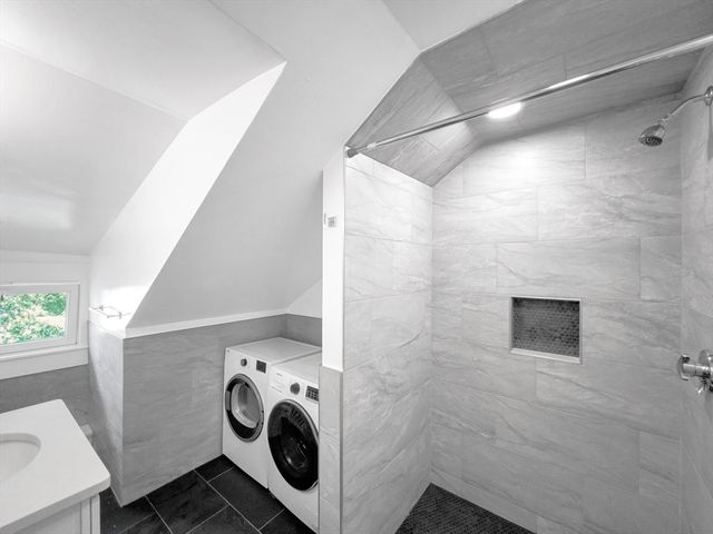 100 Chestnut Avenue 3, Boston, MA 02130