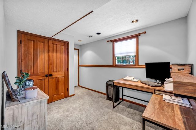 5116 Creekside Boulevard, Brunswick, OH 44212